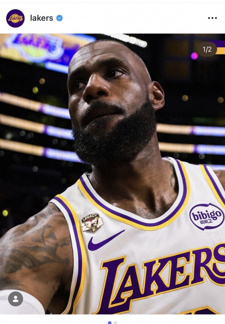 詹姆斯常規(guī)賽收官戰(zhàn)身披紀(jì)念補(bǔ)丁球衣 轉(zhuǎn)發(fā)社媒致敬生涯第23季